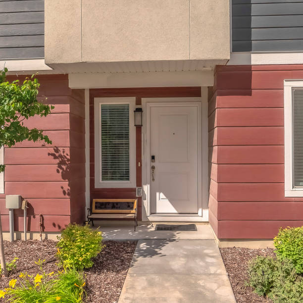 Top-Notch Wood Door Installation Ucon ID